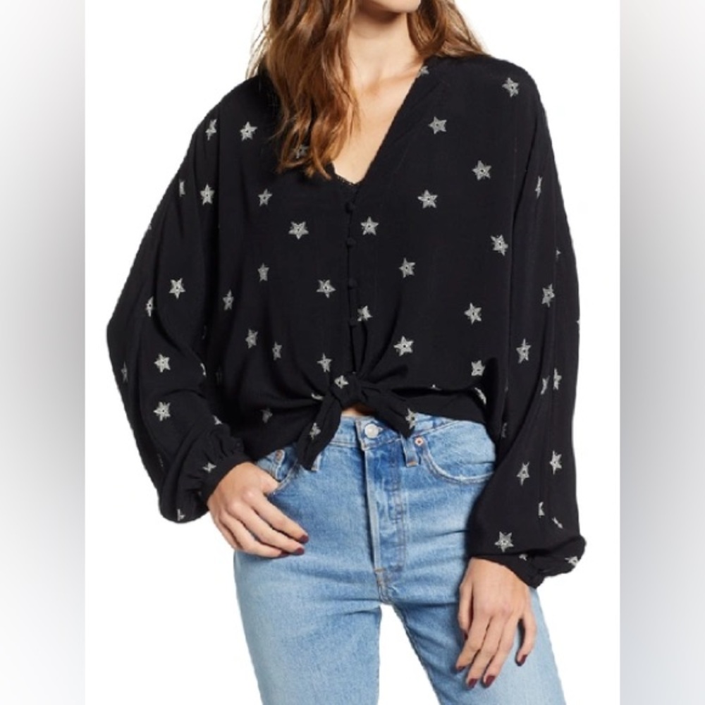 Rails - Sloane” black star button town & tie blouse w rivets SIZE SMALL